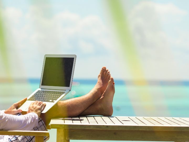 自宅でも外出先でも、場所を選ばず使える