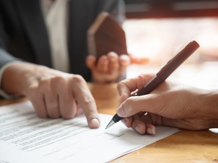 面倒なプロバイダ契約が必要ない